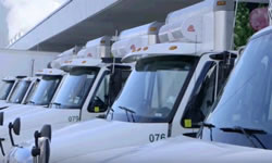 带有ATC机头安装制冷系统的冷藏运输卡车-致电1-833-878-528欢迎加入2了解更多信息。